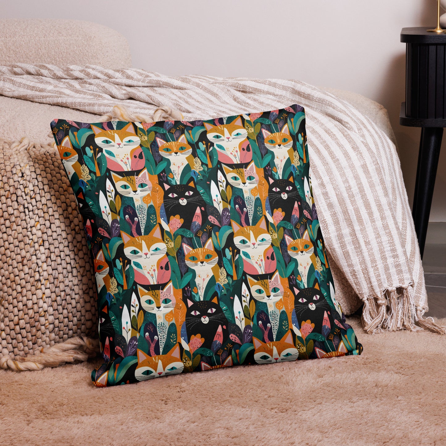 Premium  Throw Pillow| Cats United