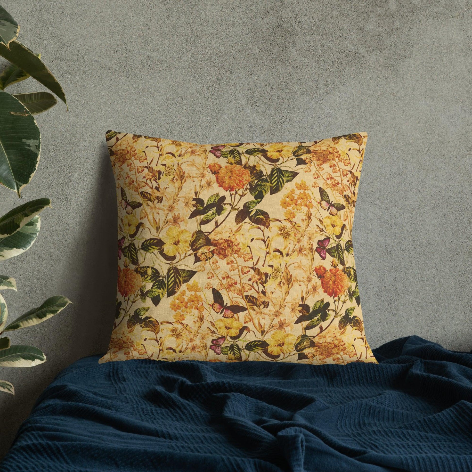 Premium Pillow-Vintage Flowers - Elementologie